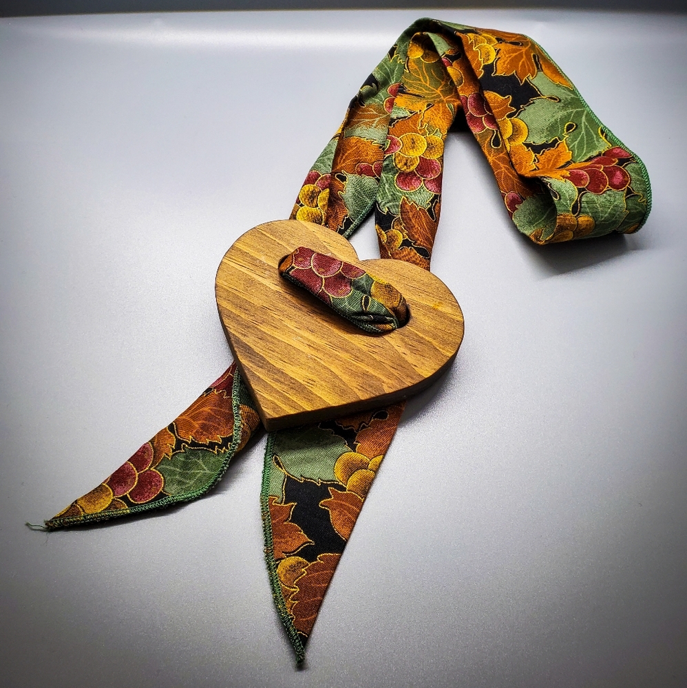 Necklace - Picture 3 of 4